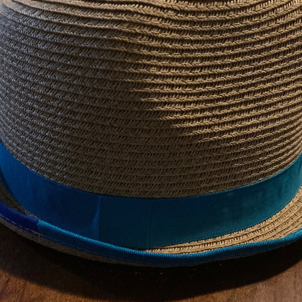 Nice Nine West hat